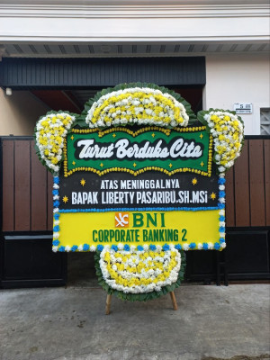 Papan Bunga Duka di Bangkurung