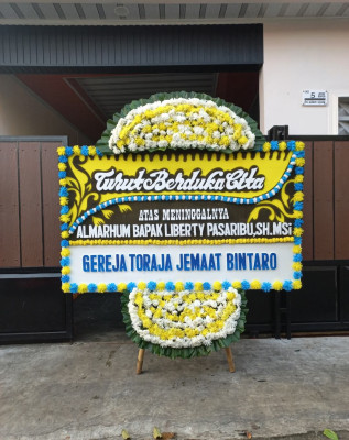 Papan Bunga Duka di Bangkurung