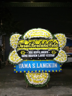 Papan Bunga Duka di Bangkurung